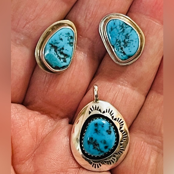 VTG NATIVE AMERICAN NAVAJO Sterling Sleeping Beauty Turquoise Pendant - Picture 7 of 7